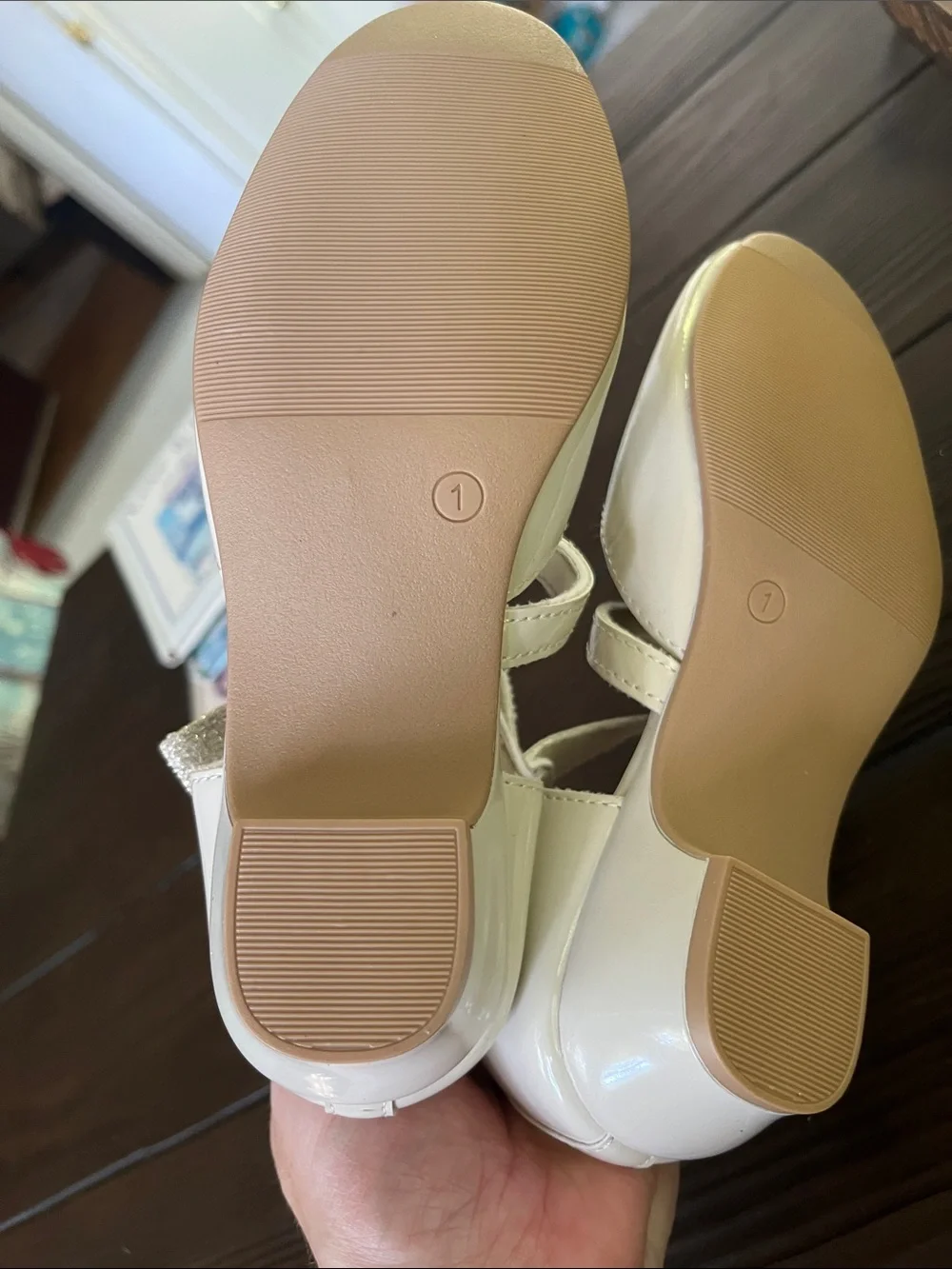 Rachel Shoes Cream Patent Mary Janes with Gold Glitter Bows NWOT